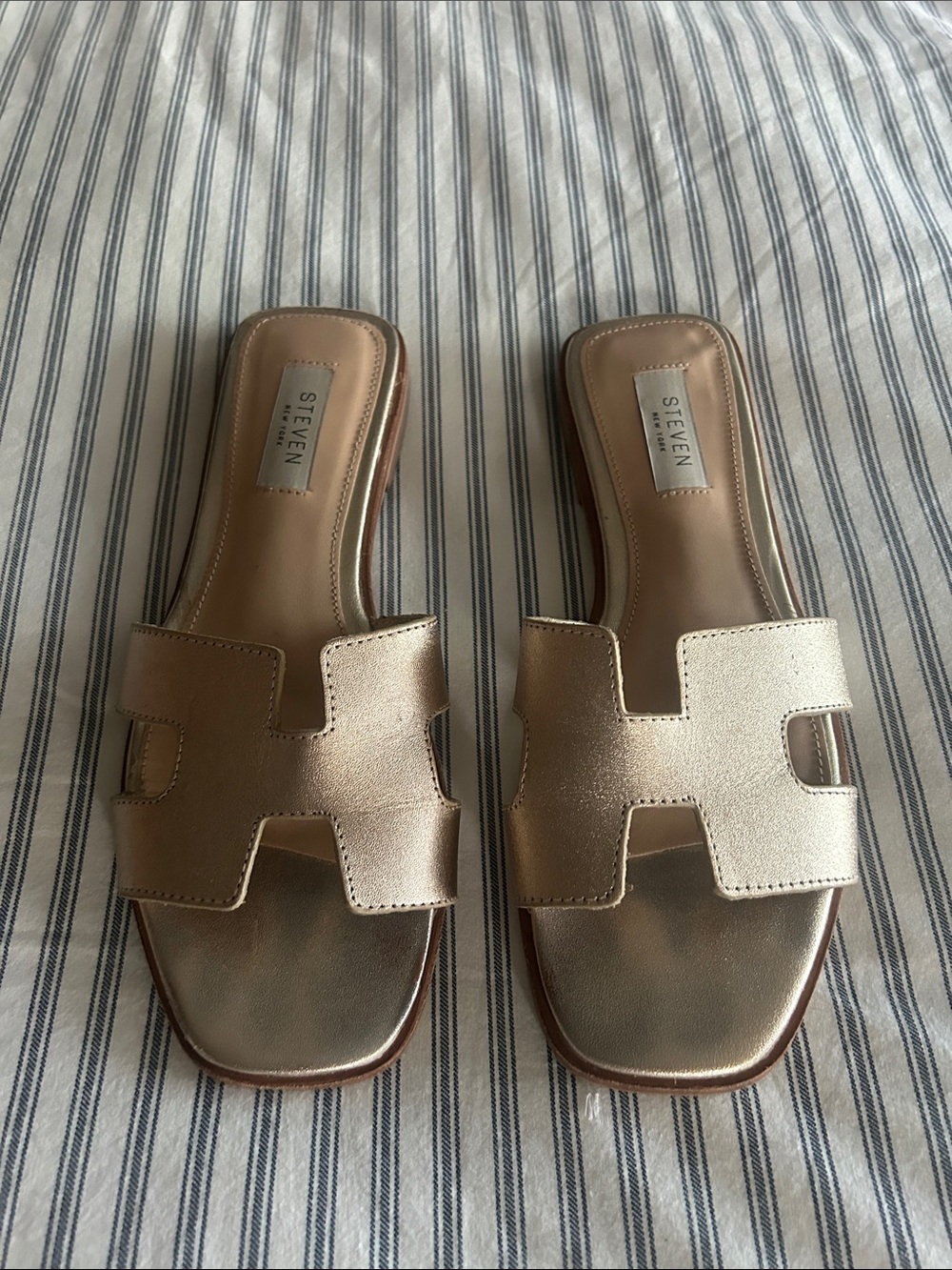 STEVEN by Steve Madden * genuine leather upper* Metallic Gold Slide Sandals
